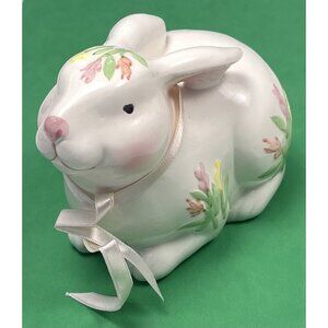 VTG MERA VIC 6" White Ceramic BUNNY Rabbit w/ Flowers & Pink Ribbon 31310C EUC